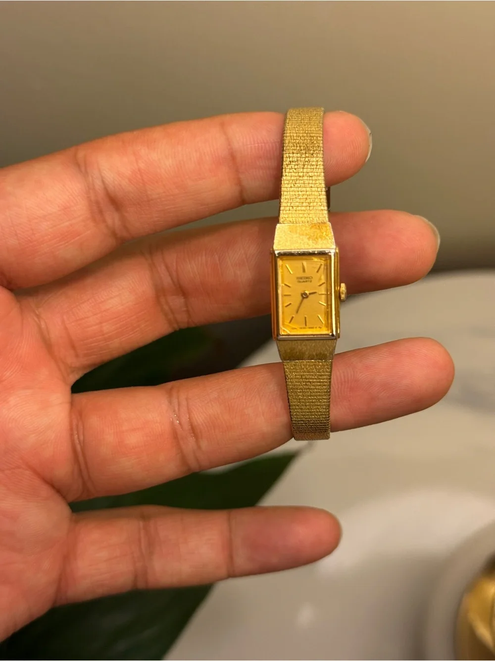 Seiko vintage tank quartz Gold Women's Dress Watch - Sleek Rectangular Face